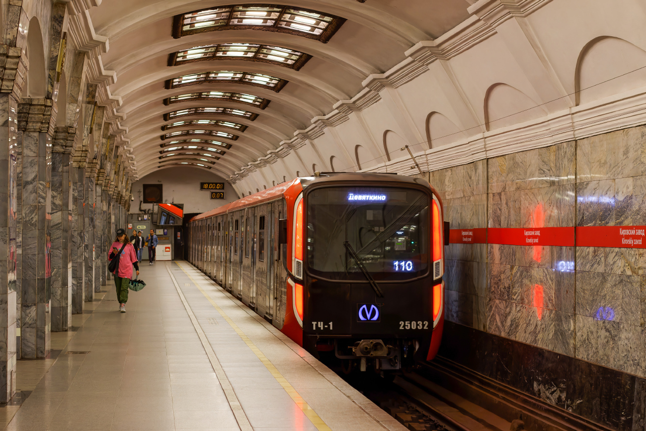 Санкт-Петербург, 81-725.1  «Балтиец» № 25032