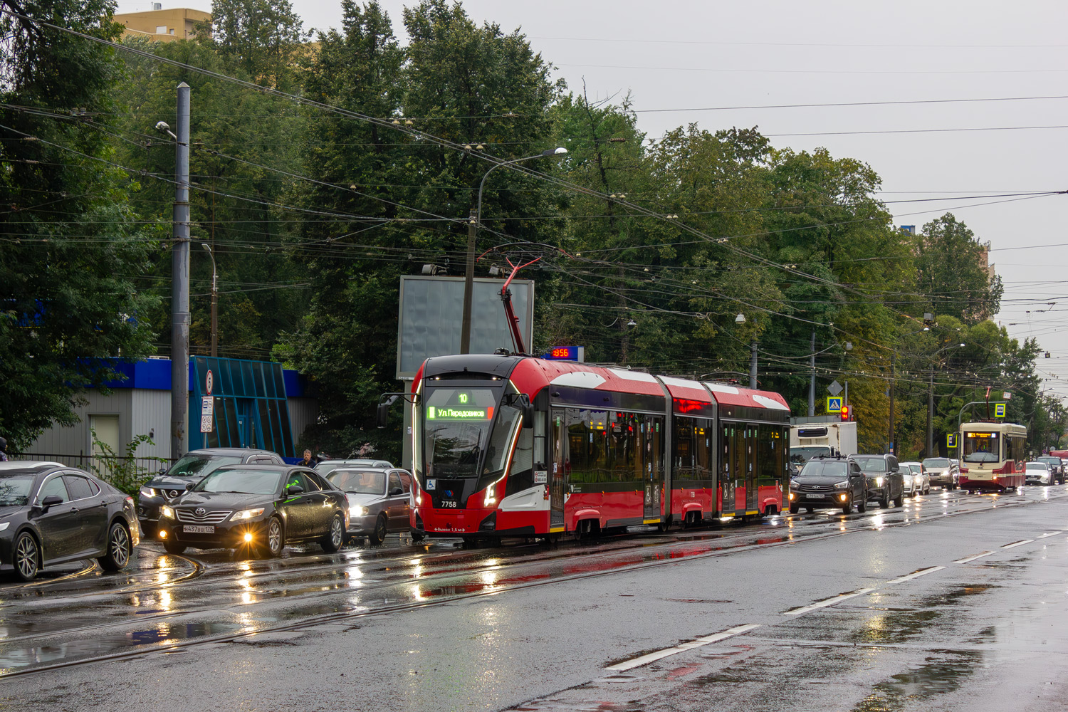 Санкт-Пецярбург, 71-932 «Невский» № 7758