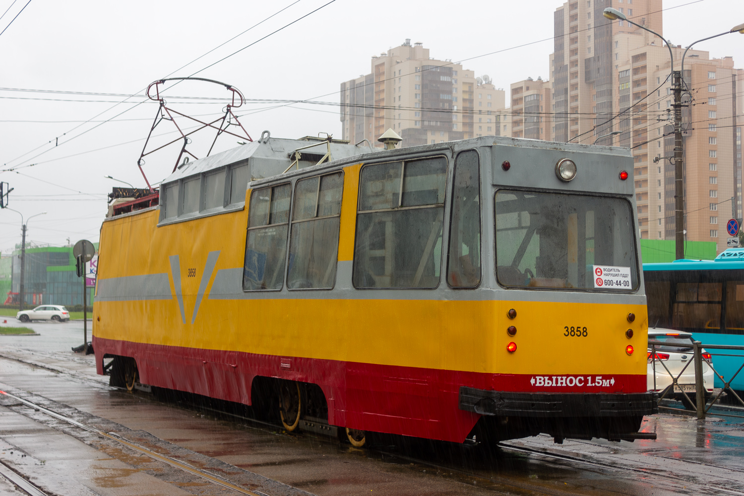 Санкт-Петербург, ЛМ-68М № С-3858