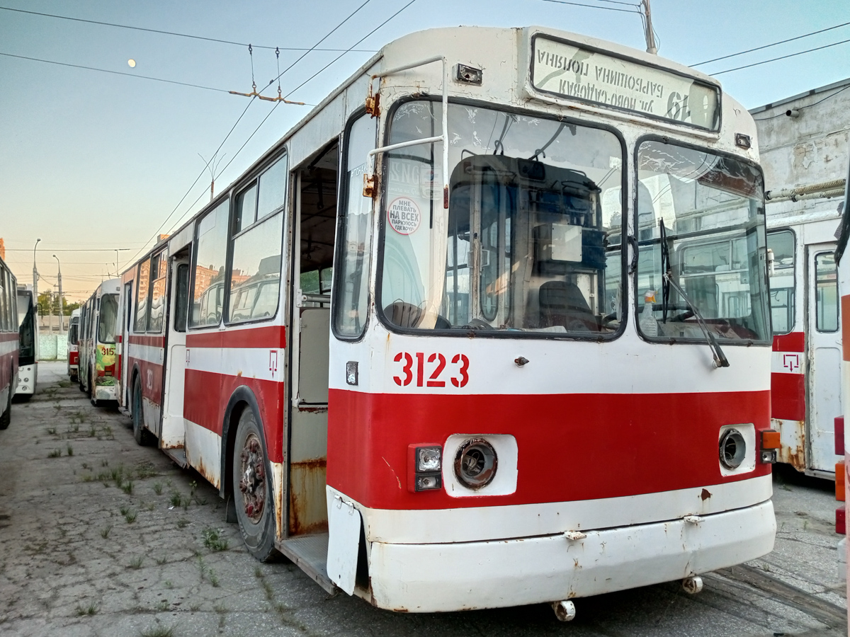 Samara, ZiU-682V-012 [V0A] N°. 3123; Samara — Trolleybus depot # 3