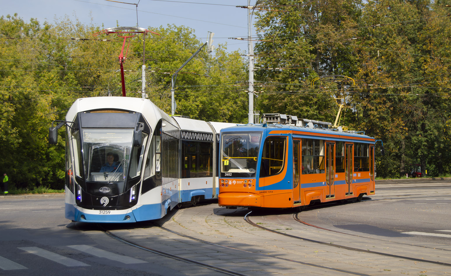 Москва, 71-623-02 № 2652