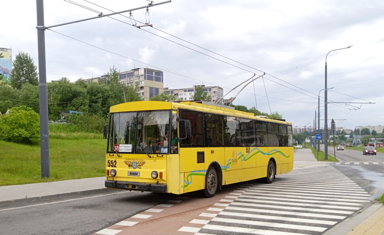 Львов, Škoda 14Tr89/6 № 552