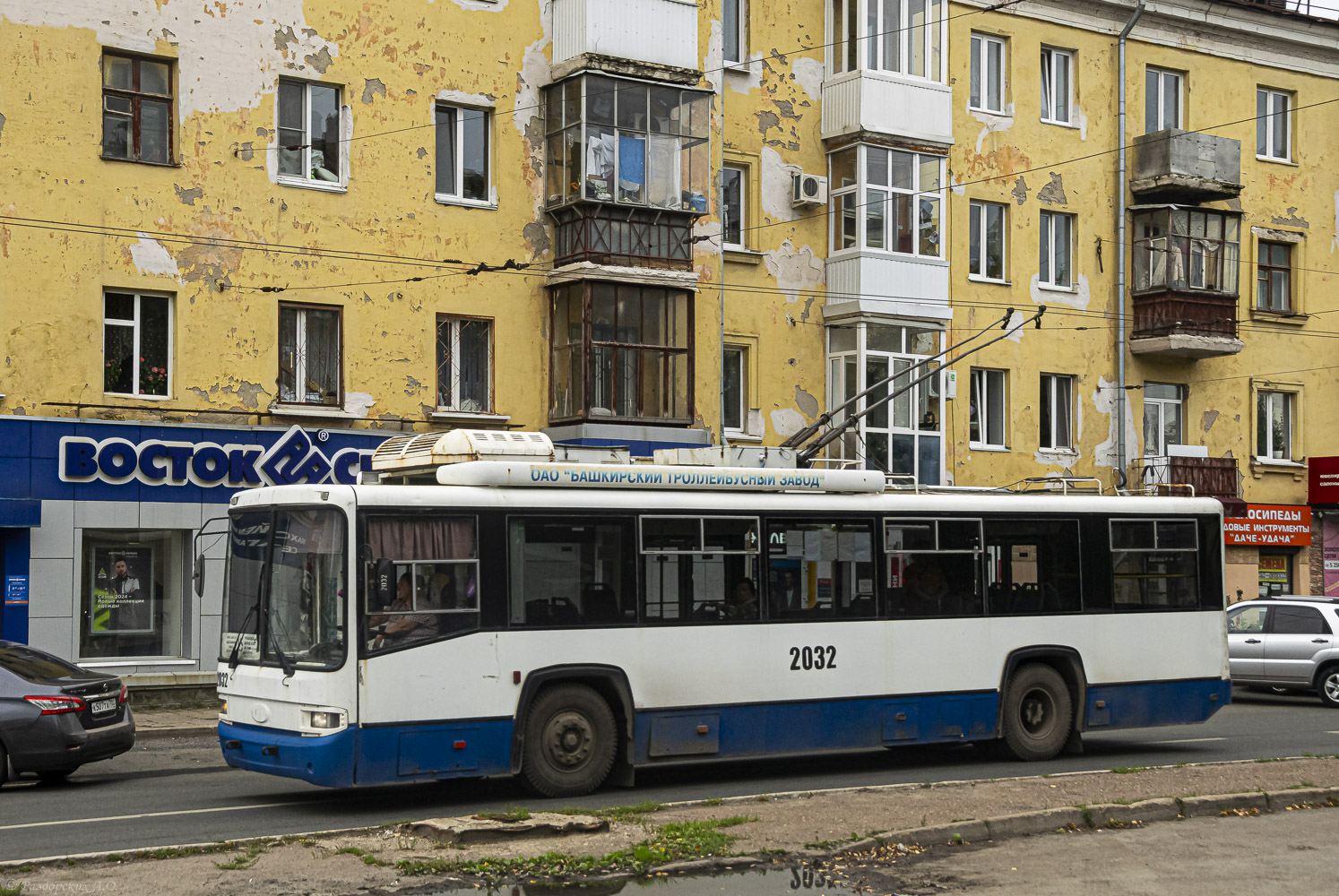 Уфа, БТЗ-52767А № 2032