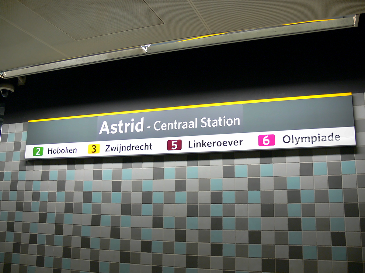 Антвэрпэн — Stations