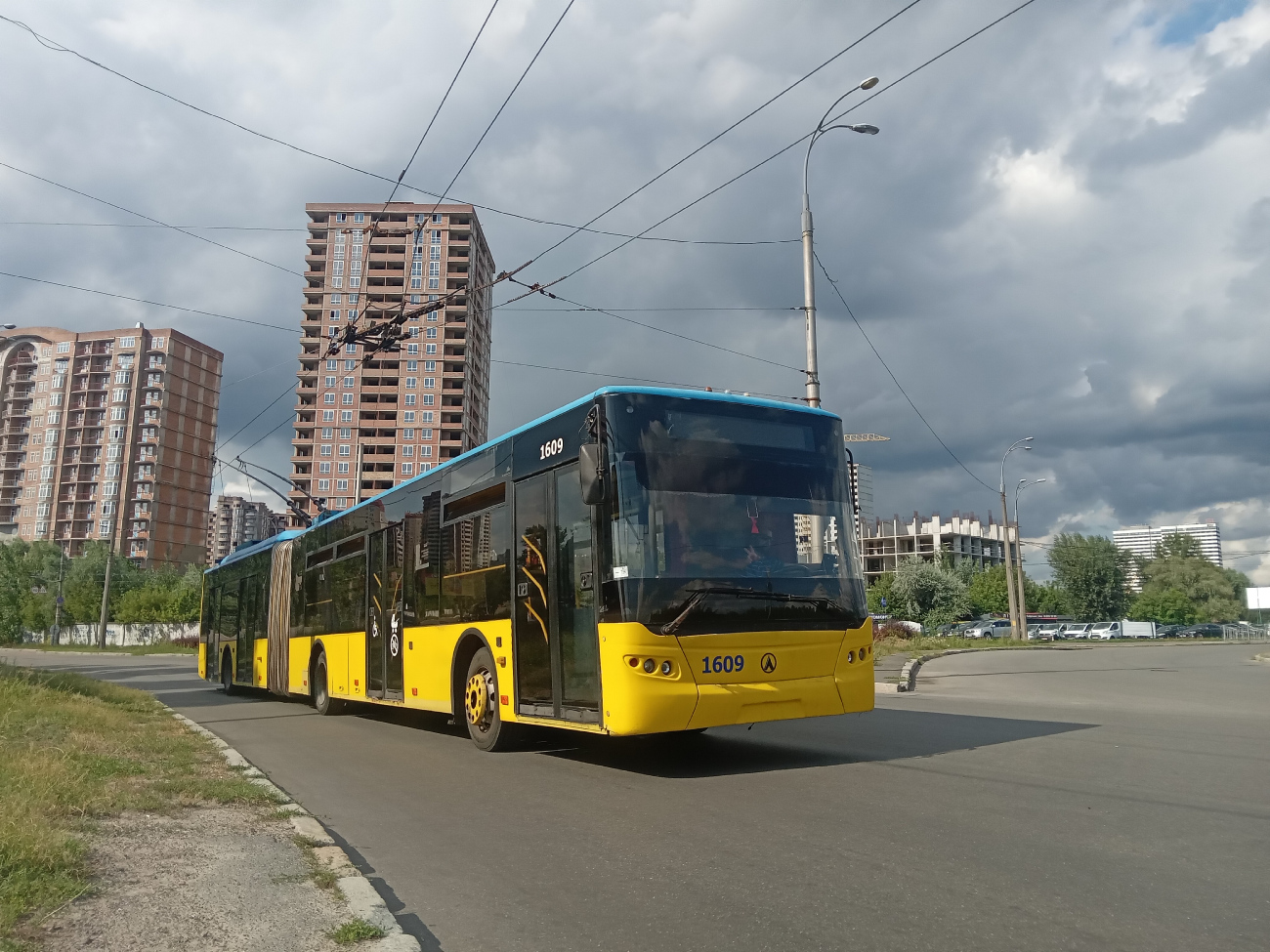 Киев, ЛАЗ E301D1 № 1609