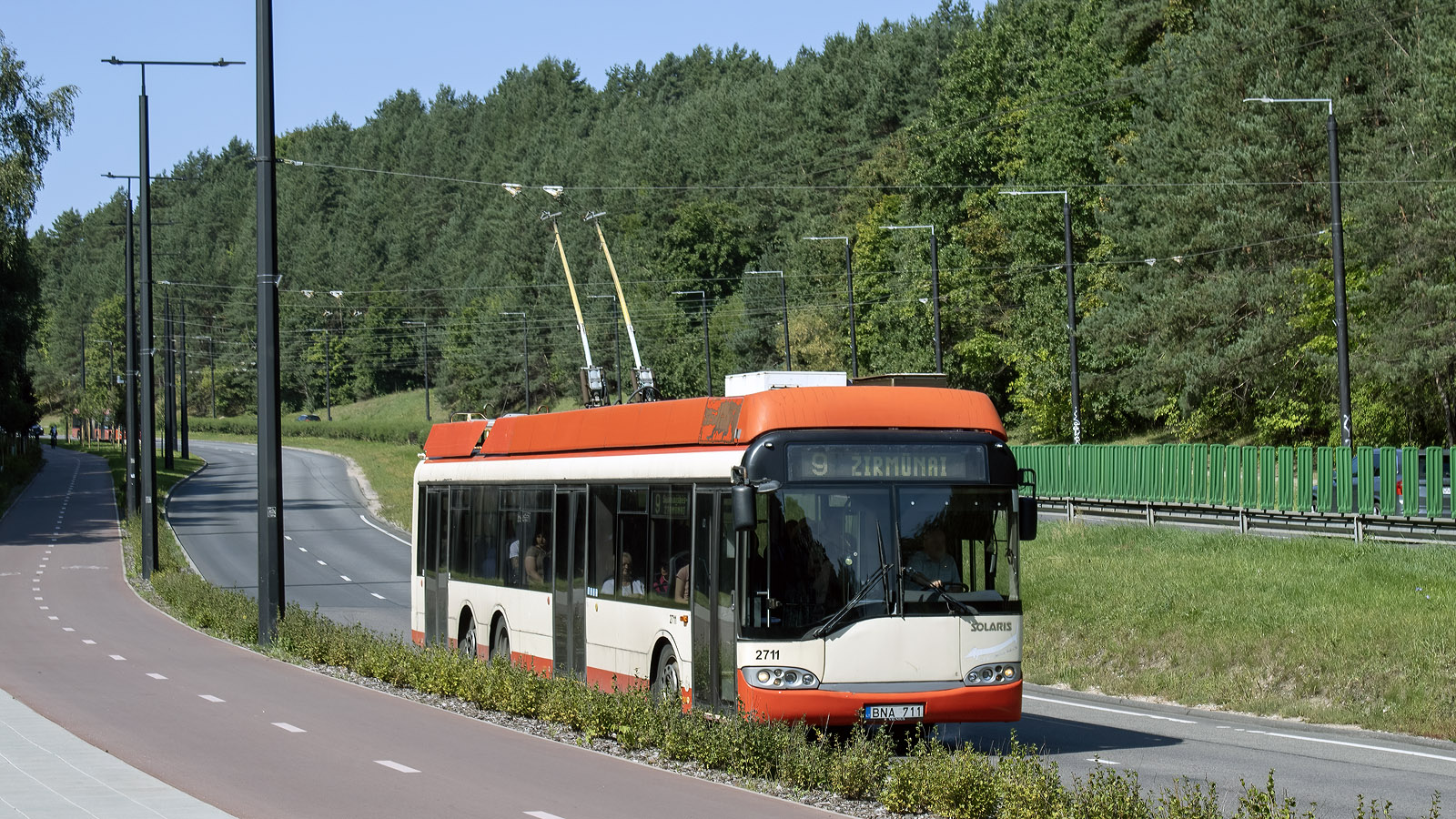 Vilnius, Solaris Trollino II 15 AC № 2711