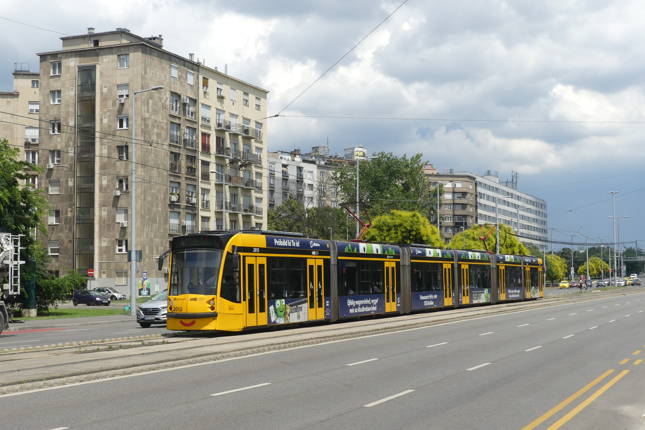 Будапешт, Siemens Combino Supra NF12B № 2013