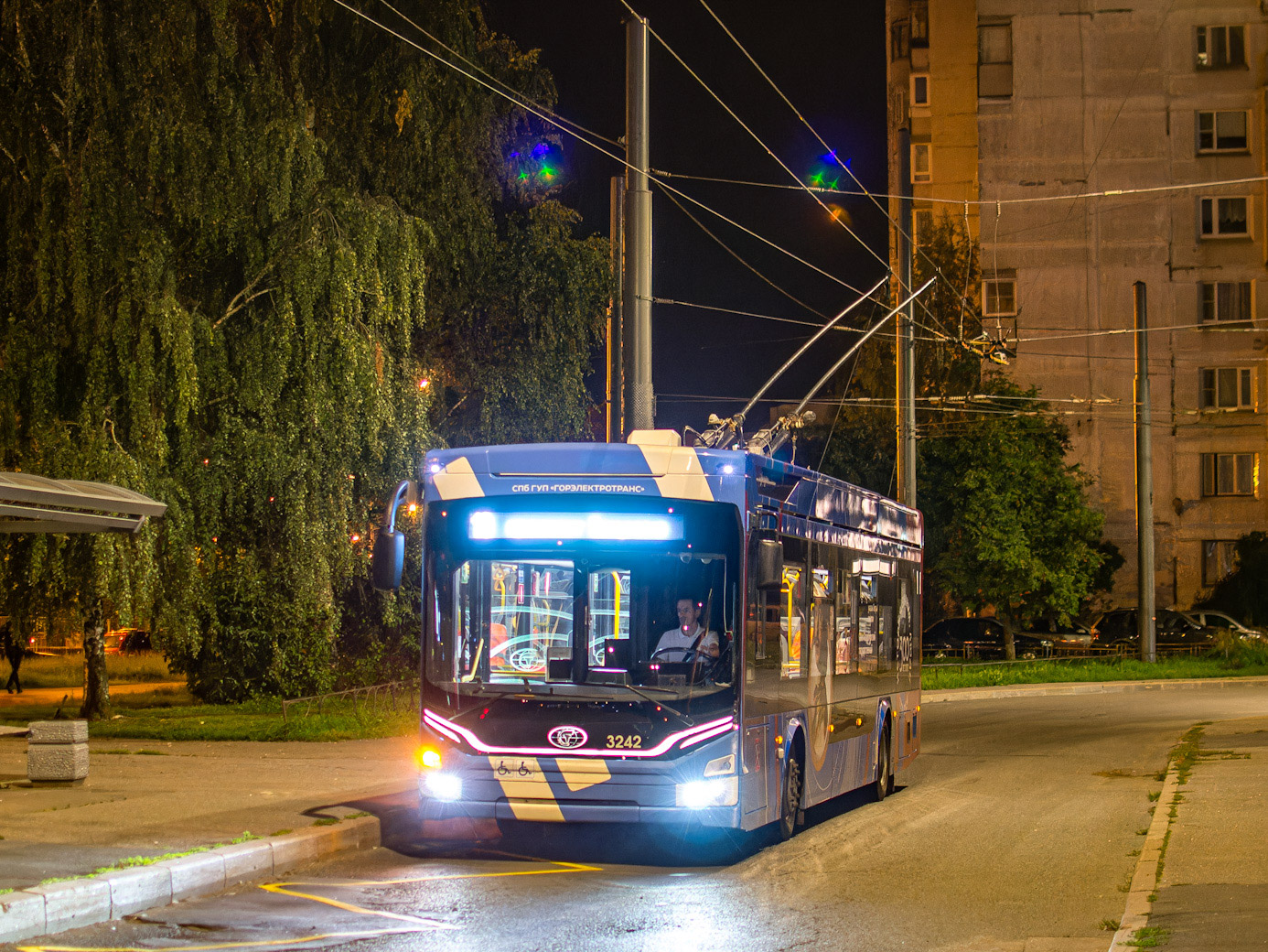 Санкт-Петербург, ПКТС-6281.00 «Адмирал» № 3242