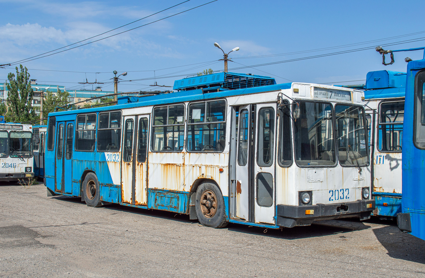 Doneck, YMZ T2 č. 2032