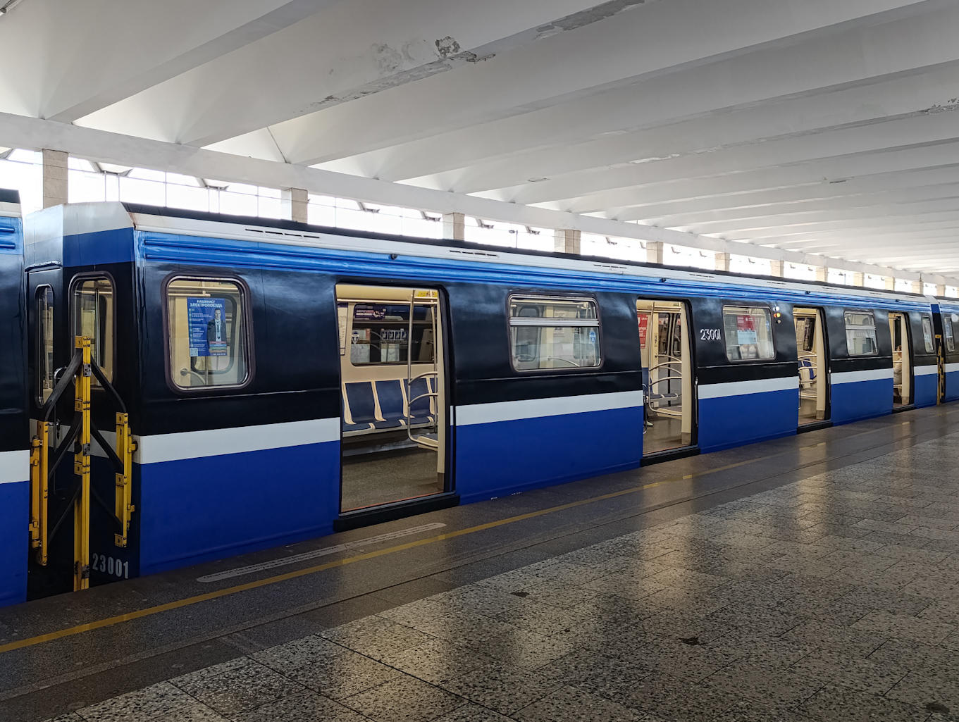 Санкт-Петербург, 81-723 «Юбилейный» № 23001