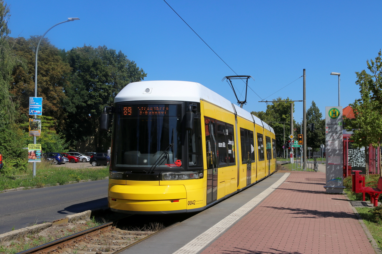 Штраусберг, Bombardier Flexity Berlin (GT6-08ZR/F6Z) № 0042
