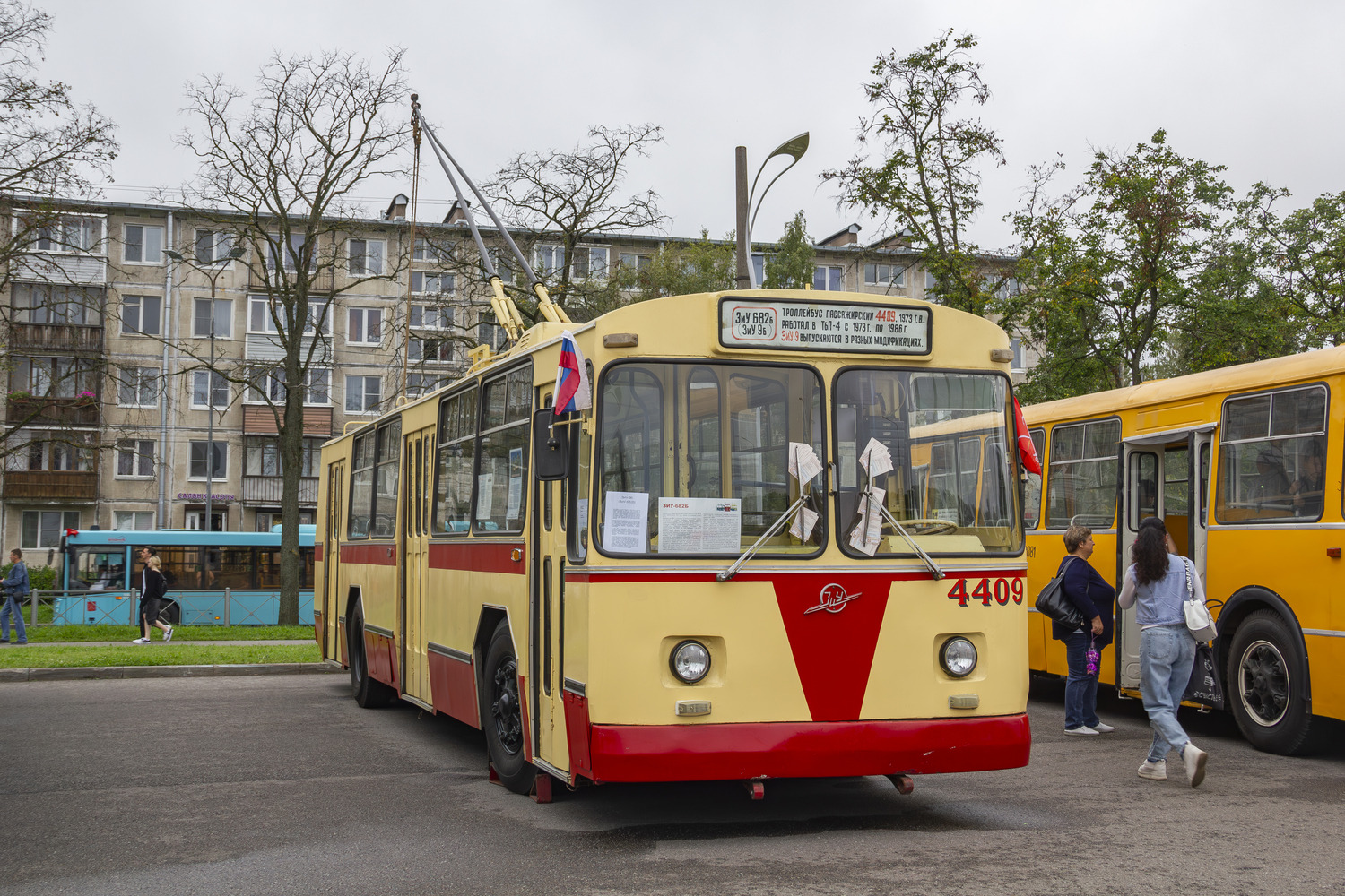 Санкт-Петербург, ЗиУ-682Б № 4409; Санкт-Петербург — Выставка «День транспорта» — 22.08.2024