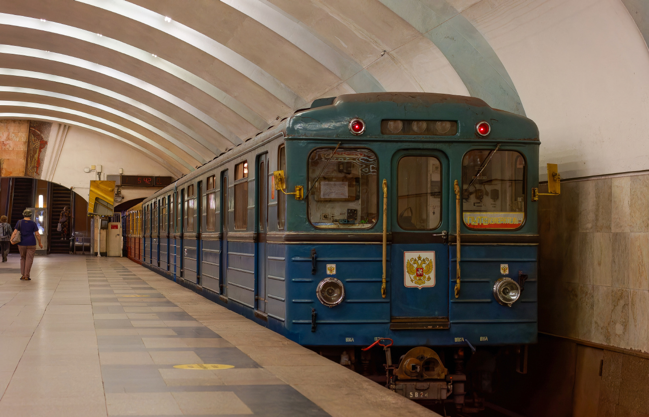 Москва, Еж3 № 5824