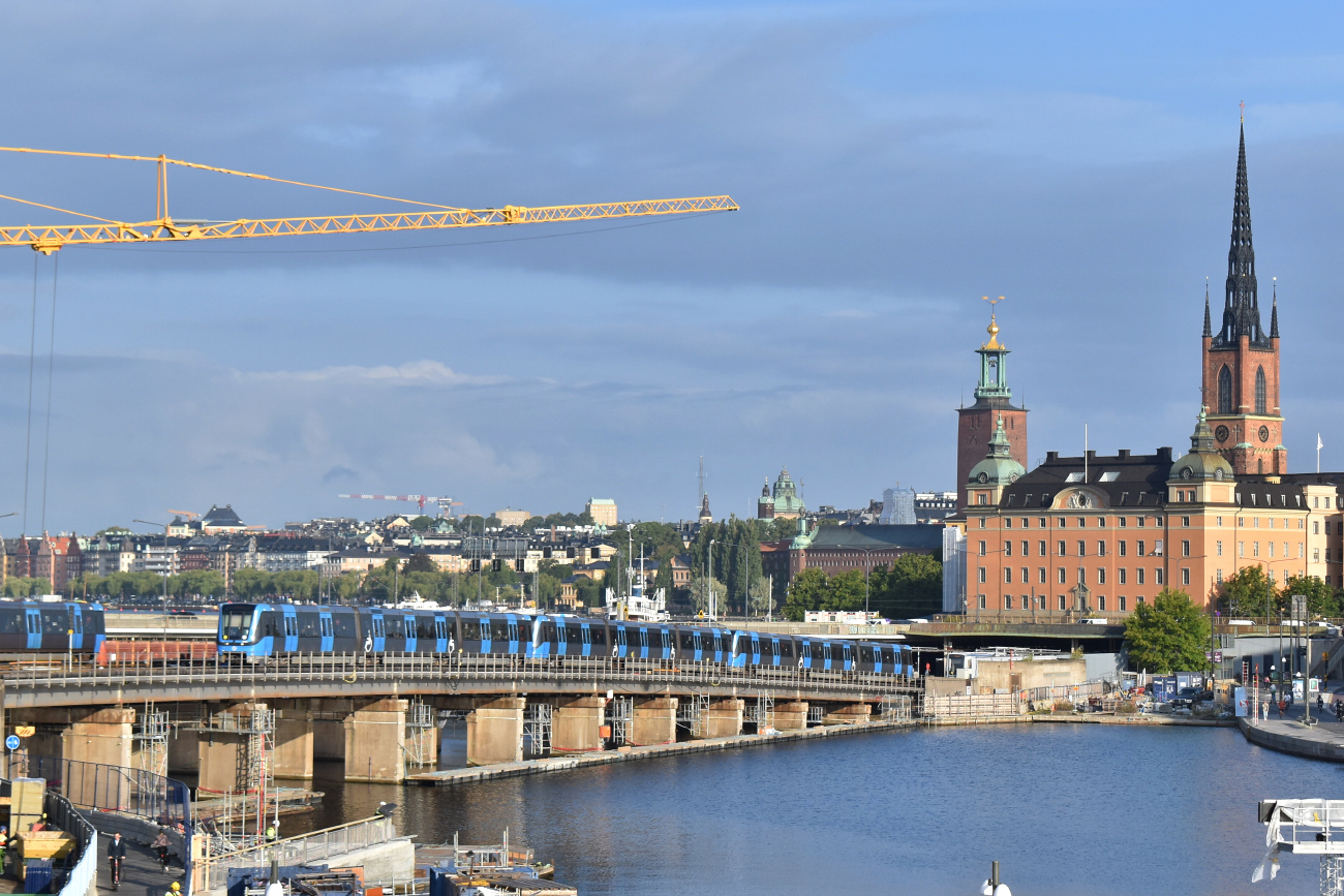 Стокгольм — Tunnelbana — Зелёная линия | Gröna Linjen; Стокгольм — Tunnelbana — Красная линия | Röda Linjen