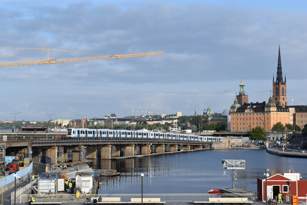 Стокгольм — Tunnelbana — Зелёная линия | Gröna Linjen; Стокгольм — Tunnelbana — Красная линия | Röda Linjen