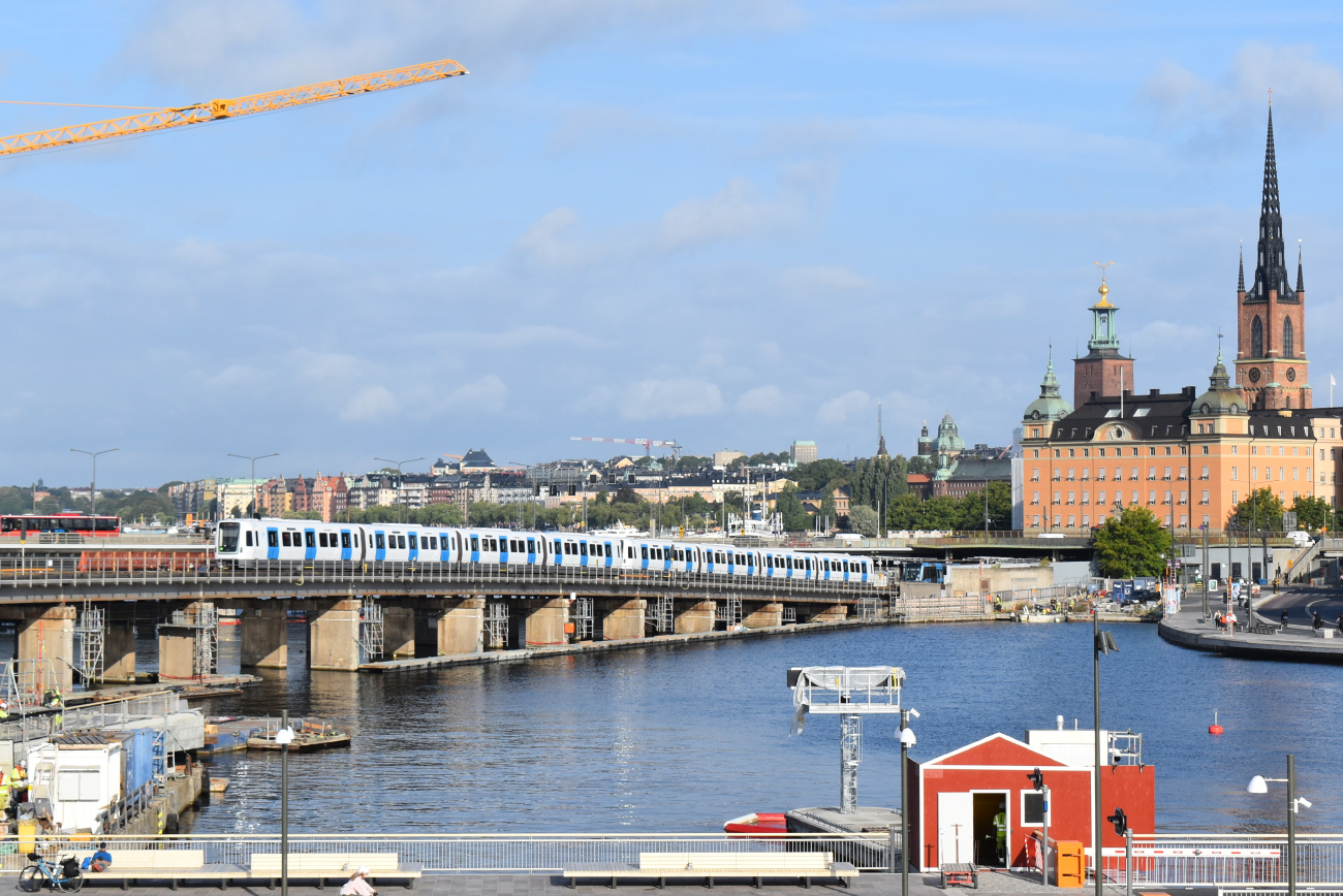 Стокгольм — Tunnelbana — Зелёная линия | Gröna Linjen; Стокгольм — Tunnelbana — Красная линия | Röda Linjen