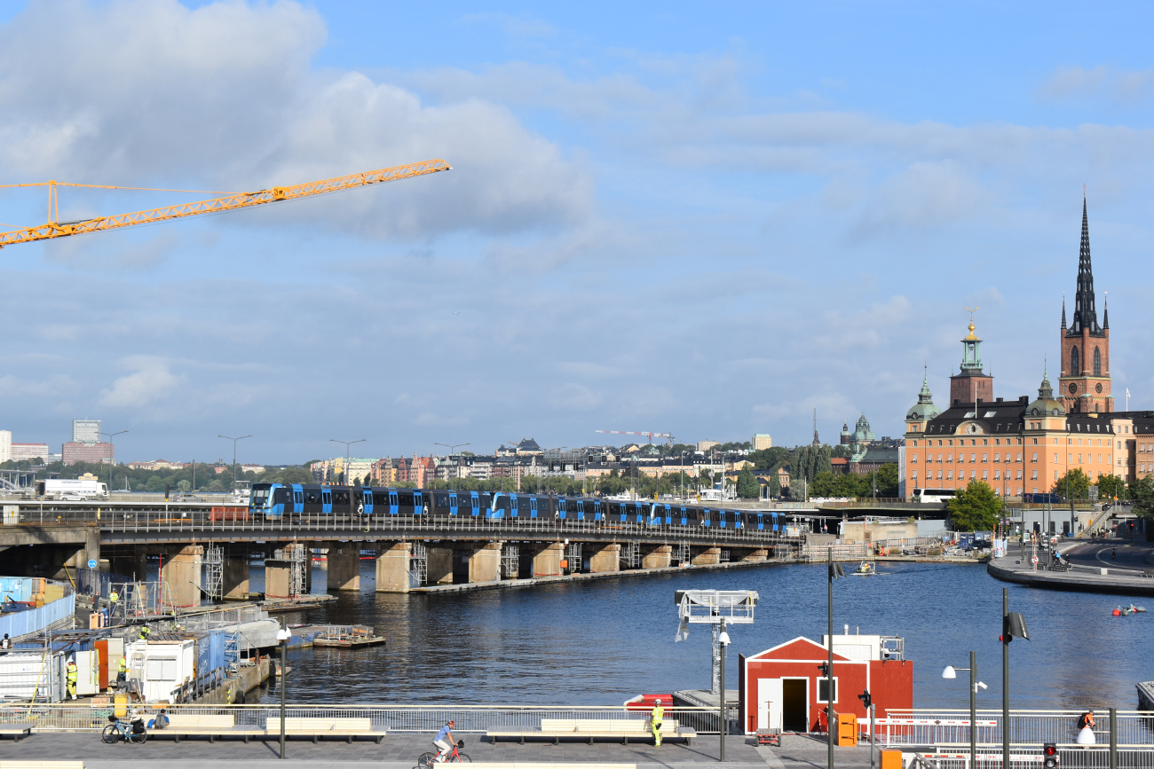Стокгольм — Tunnelbana — Зелёная линия | Gröna Linjen; Стокгольм — Tunnelbana — Красная линия | Röda Linjen