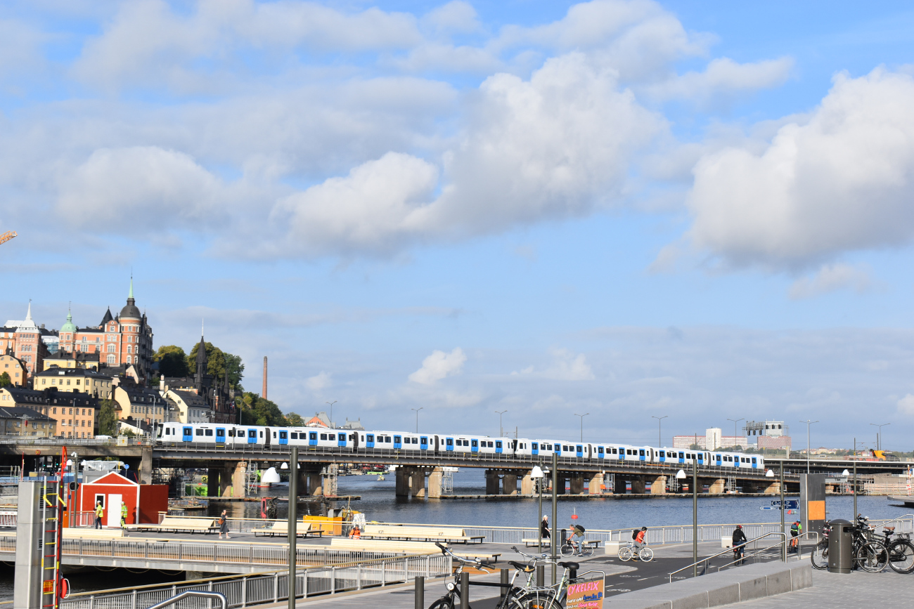 Стокгольм — Tunnelbana — Зелёная линия | Gröna Linjen; Стокгольм — Tunnelbana — Красная линия | Röda Linjen