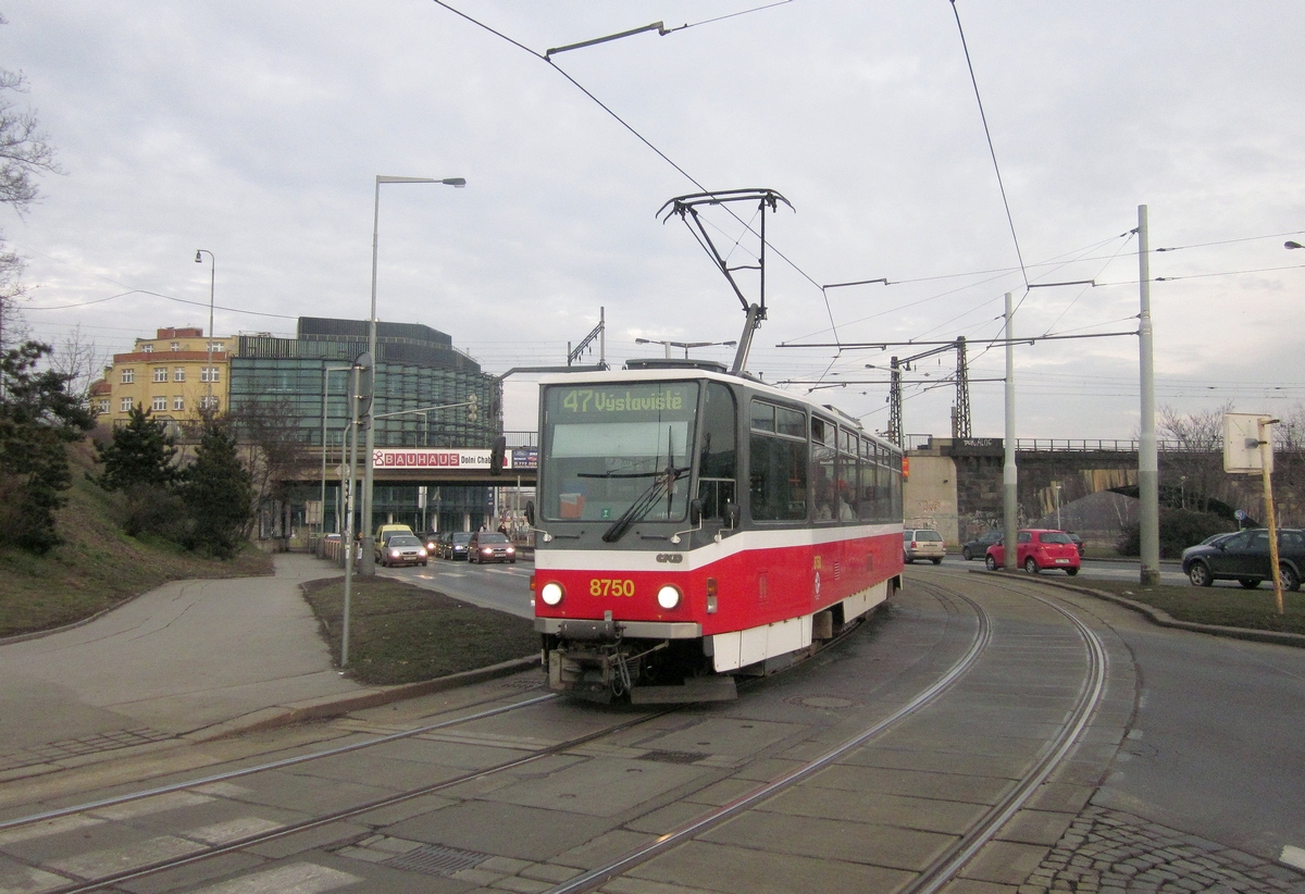 Прага, Tatra T6A5 № 8750