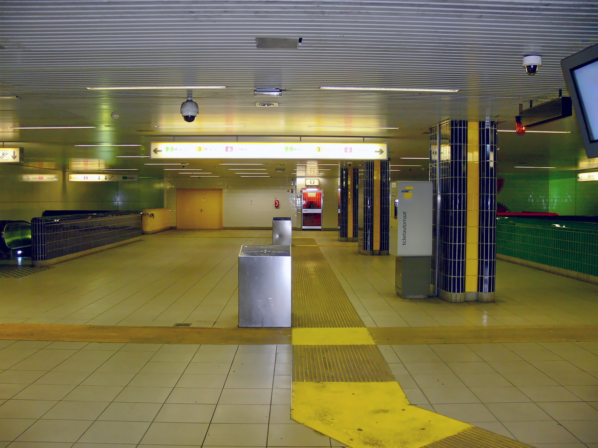 Антверпен — Stations Антверпен — Stations