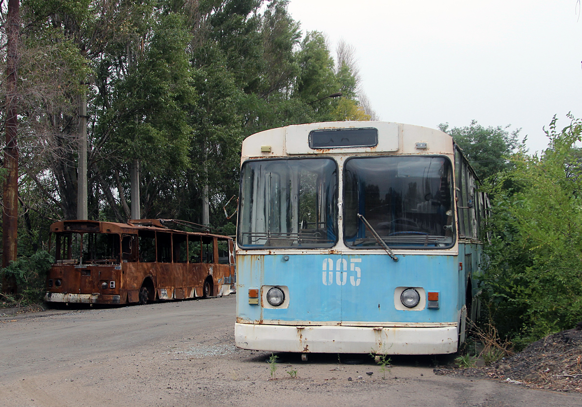 Краснодон, ЗиУ-682В [В00] № 005; Краснодон — Обстрел территории депо 25.09.2023