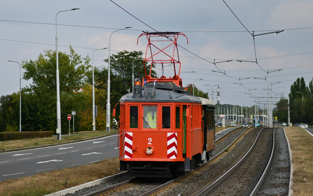 Острава, Двухосный моторный SMMD № 8002 (2); Острава — 7.9.2024 — Парад в честь 130-летия общественного транспорта в Остраве