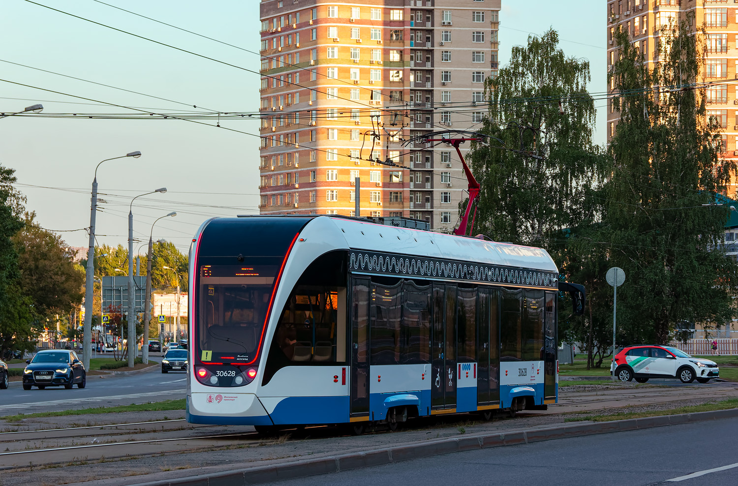 Москва, 71-911ЕМ «Львёнок» № 30628