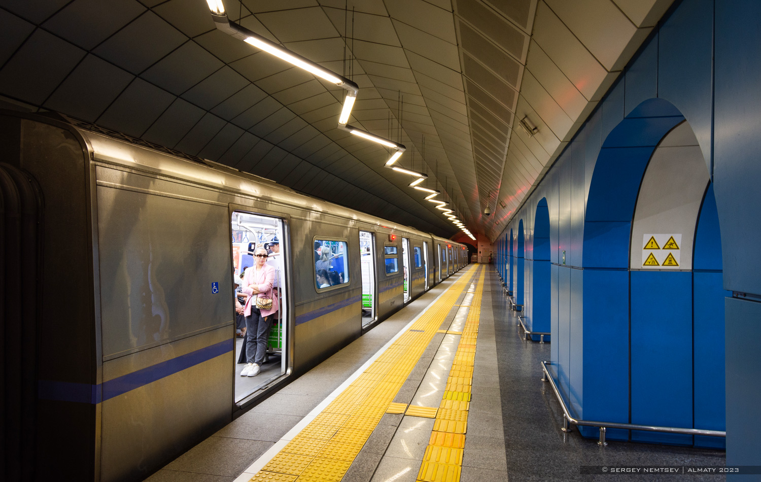 阿拉木圖, Hyundai Rotem # 12002; 阿拉木圖 — Line 1 — Stations