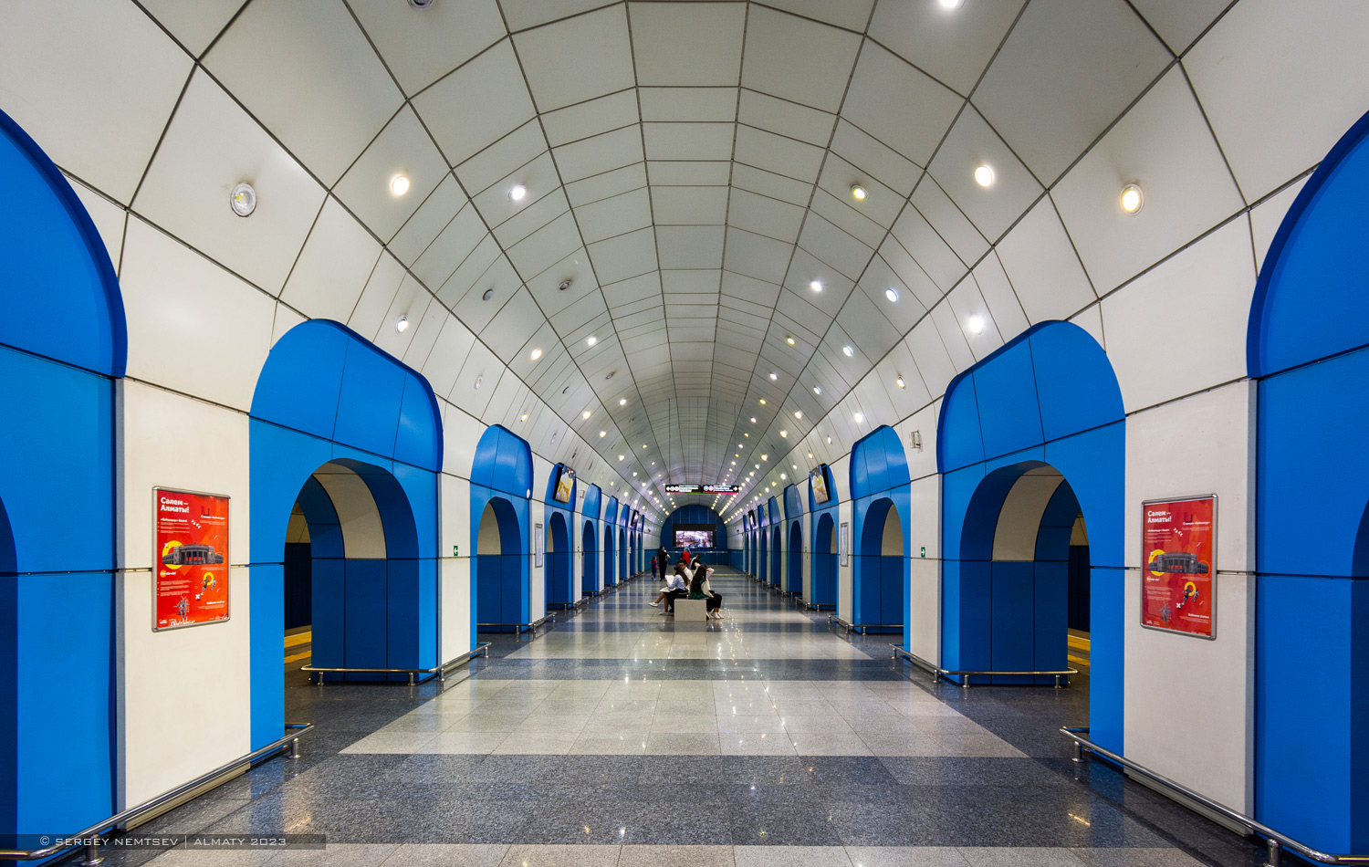 ალმათი — Line 1 — Stations