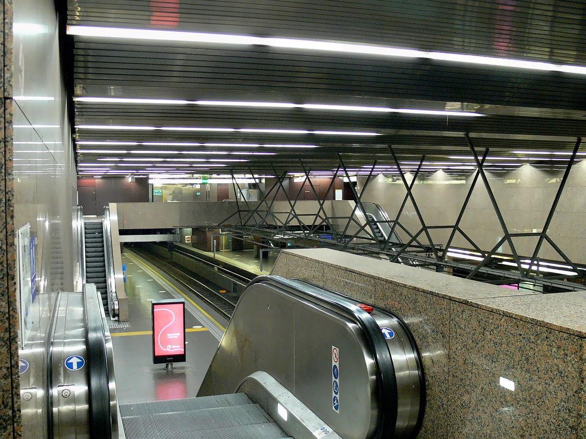 Антверпен — Stations