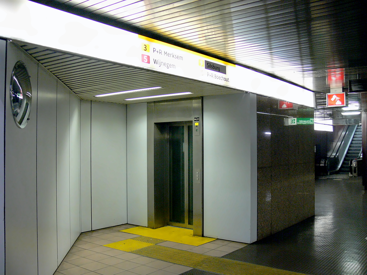 Антверпен — Stations
