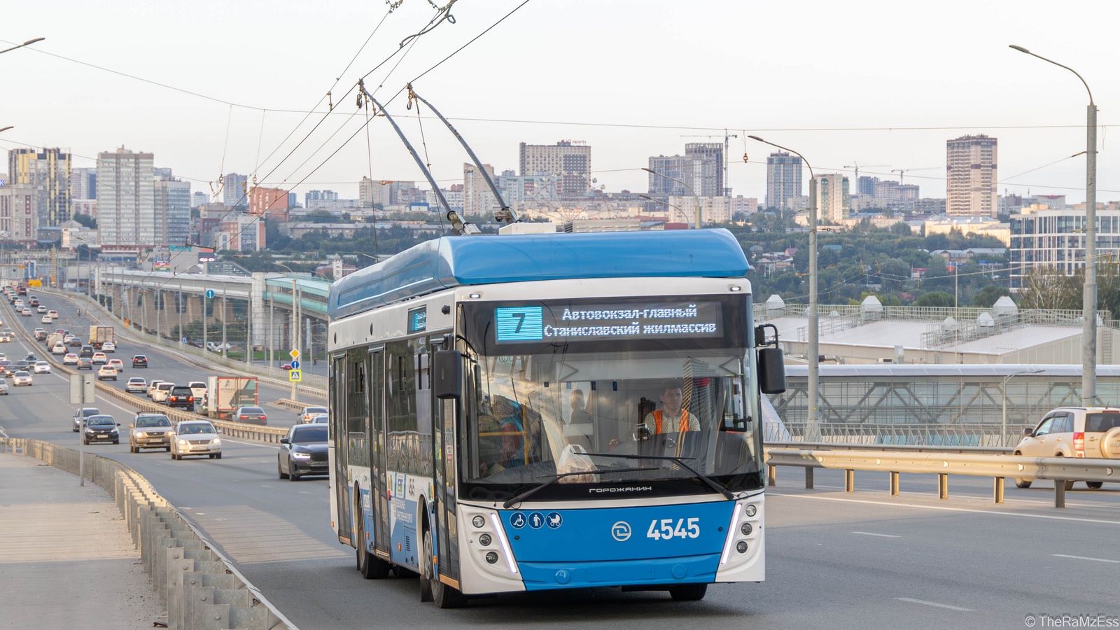 Новосибирск, УТТЗ-6241.01 «Горожанин» № 4545