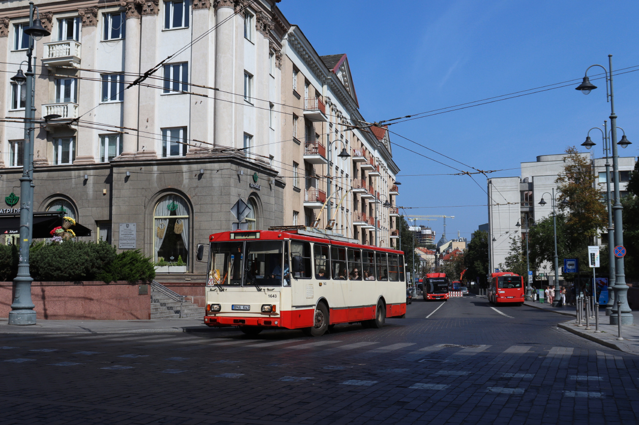 Вильнюс, Škoda 14Tr13/6 № 1643