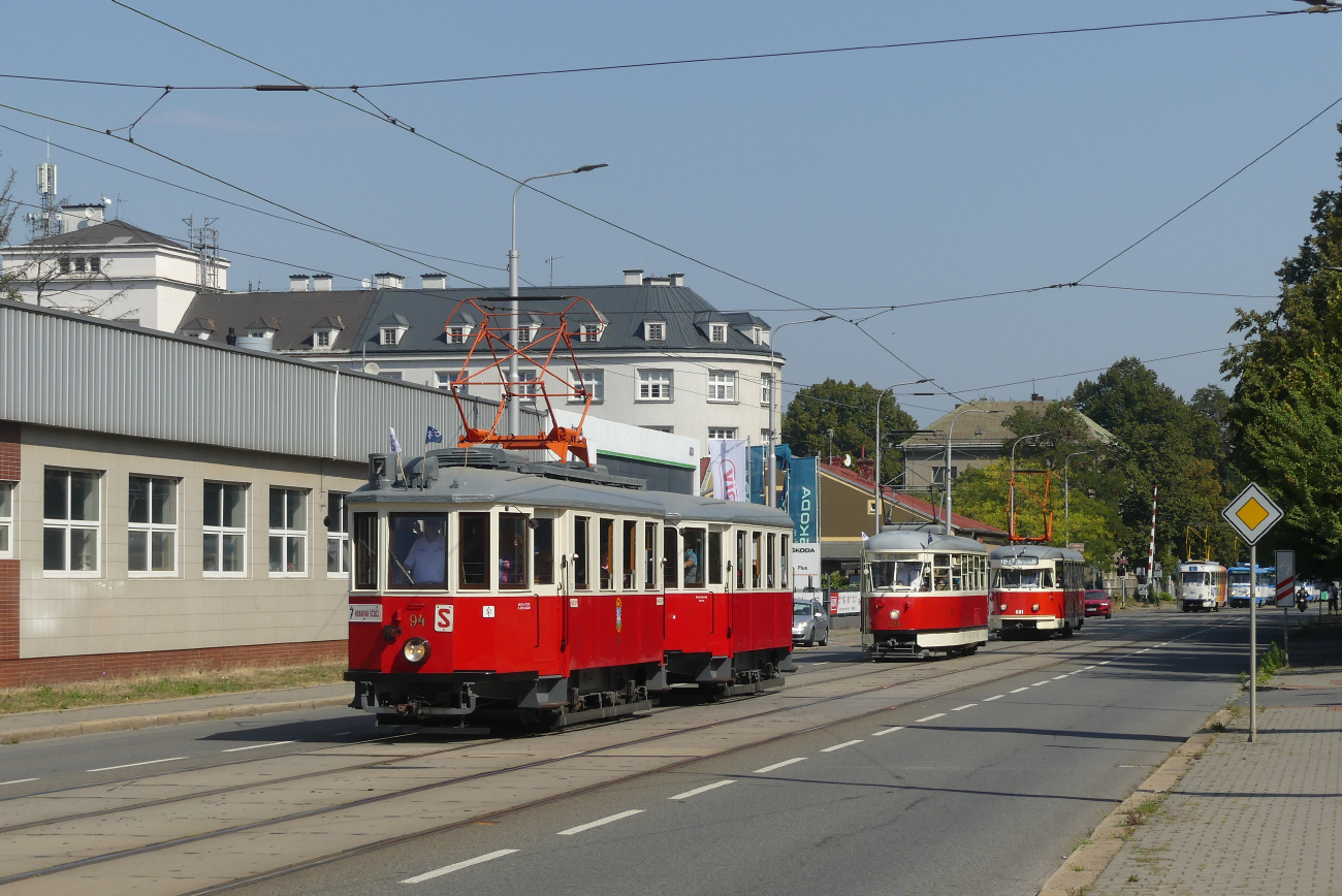 Ostrava, Vítkovice 2-axle motor car Nr. 94; Ostrava — 7.9.2024 — 130 Jahre von ÖPNV in Ostrava — Konvoi von historischen Wagen