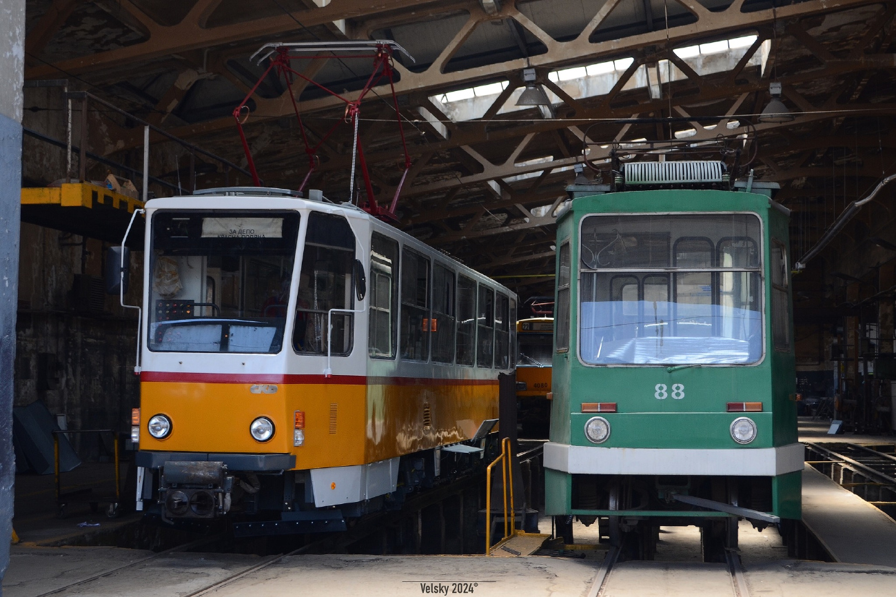 Sofia, Tatra T6A2B č. 3031; Sofia, T4M-900 č. 88