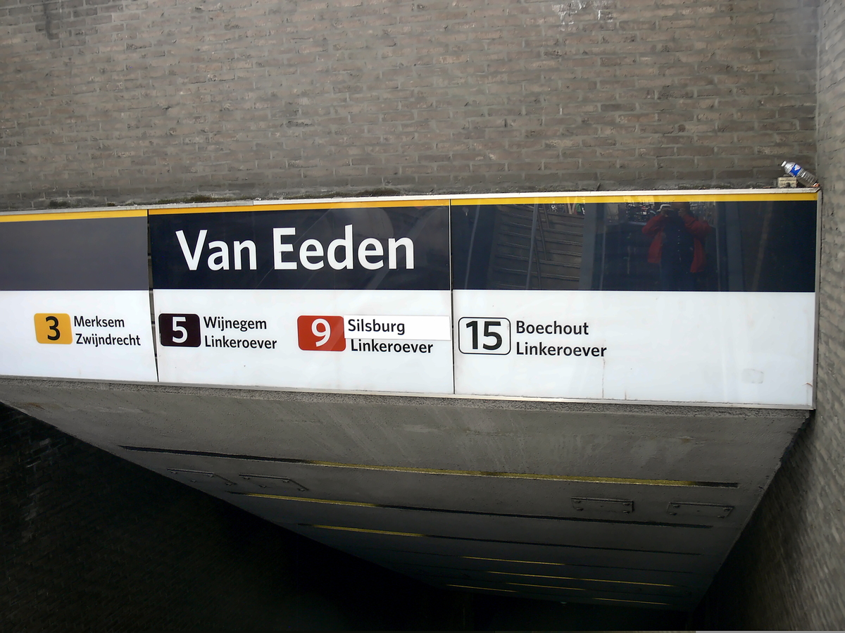 Antwerpen — Stations Antwerpen — Stations