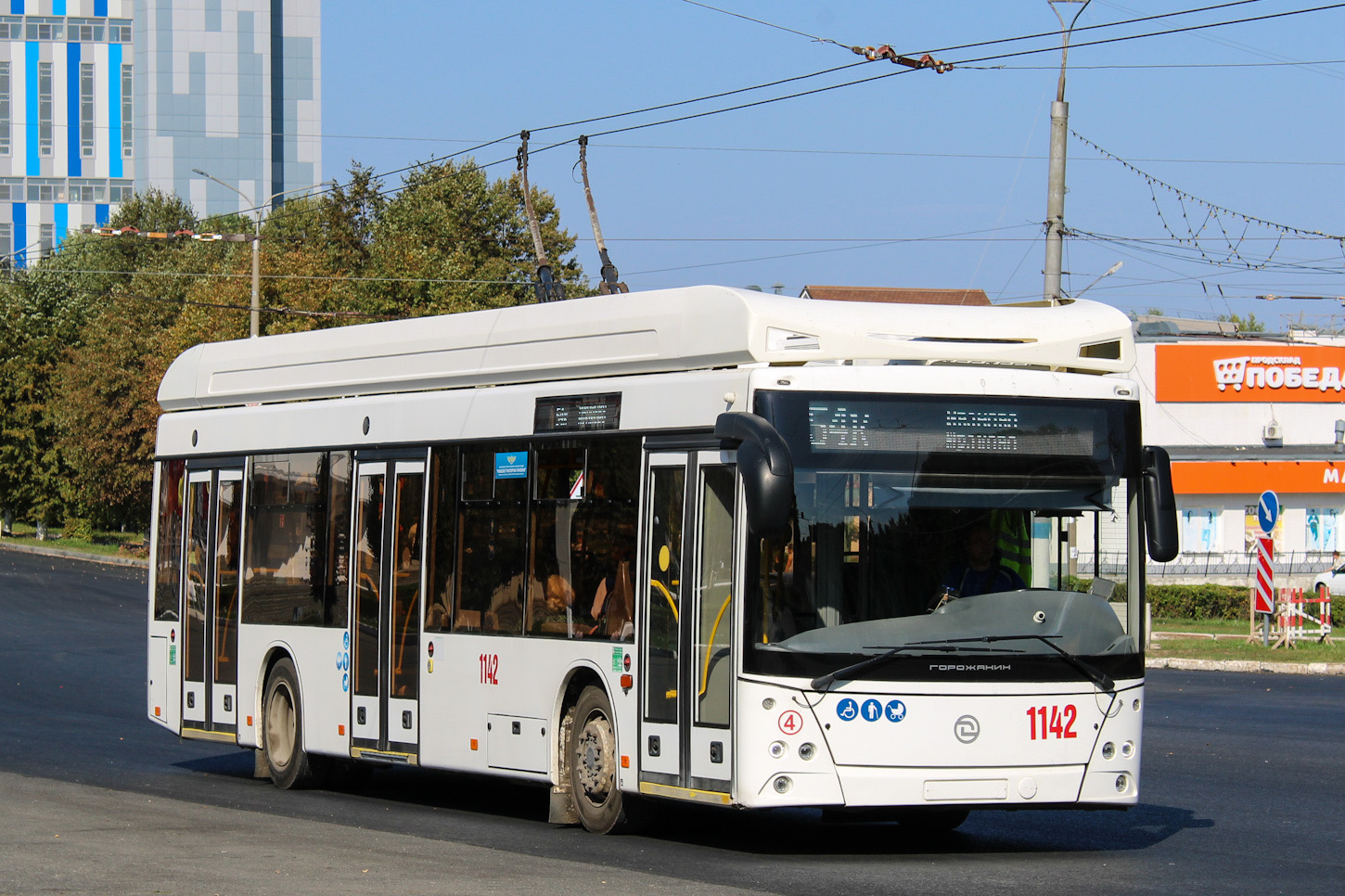 Новочебоксарск, УТТЗ-6241.01 «Горожанин» № 1142