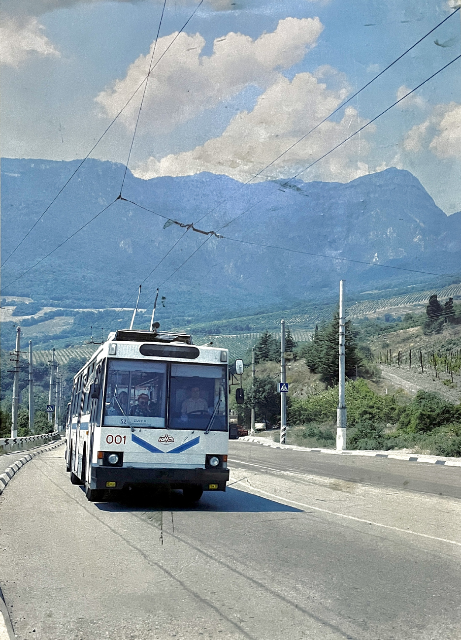 ყირიმის ტროლეიბუსი, YMZ T2 № 001; ყირიმის ტროლეიბუსი — Historical photos (1959 — 2000)