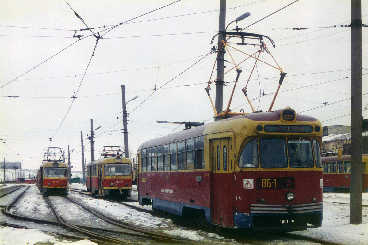 Нижний Новгород, Tatra T3SU № 1702; Нижний Новгород, Tatra T3SU № 1683; Нижний Новгород, РВЗ-6М2 № ВБ-1
