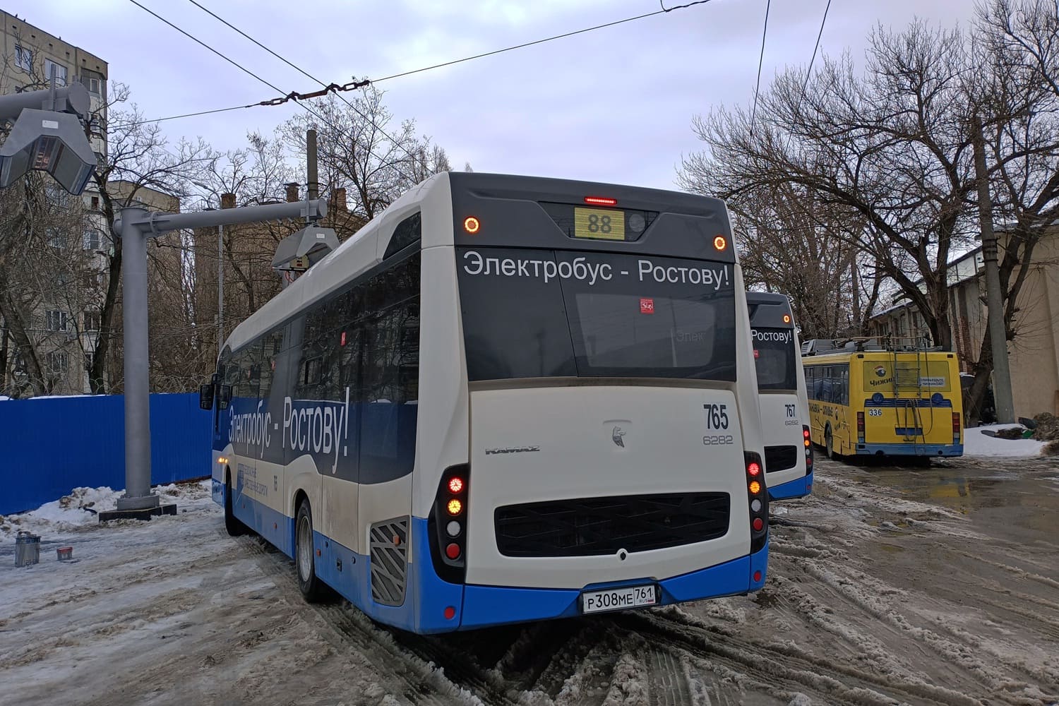 Ростов-на-Дону, КАМАЗ-6282 № 765