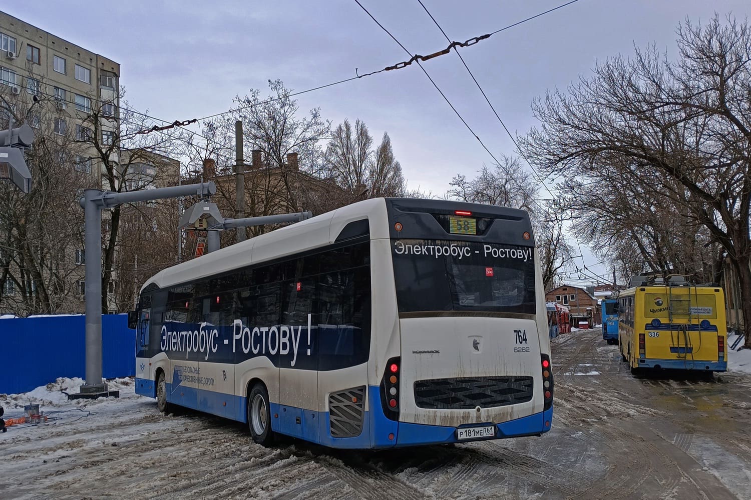 Ростов-на-Дону, КАМАЗ-6282 № 764