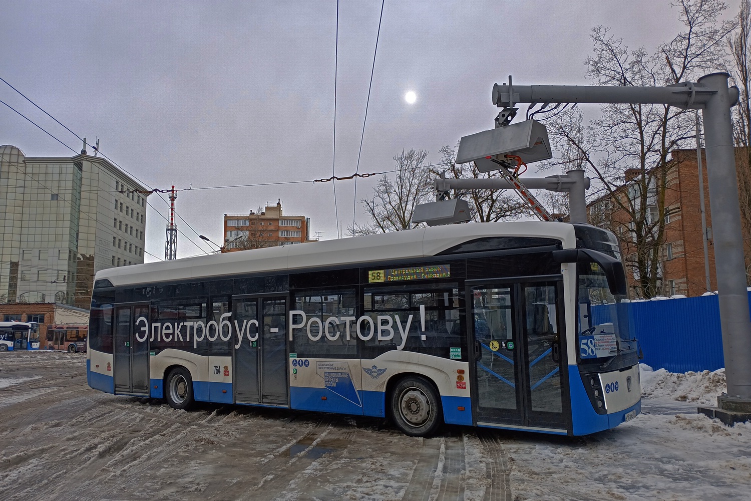Ростов-на-Дону, КАМАЗ-6282 № 764
