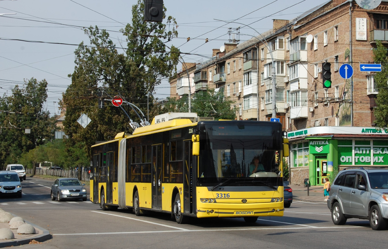 基辅, Bogdan Т90110 # 3316
