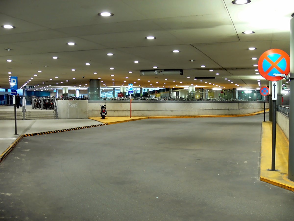 Антверпен — Stations