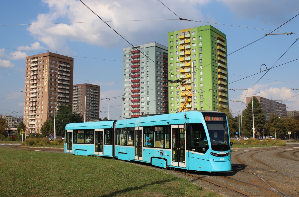 Острава, Stadler Tango NF2 № 1725