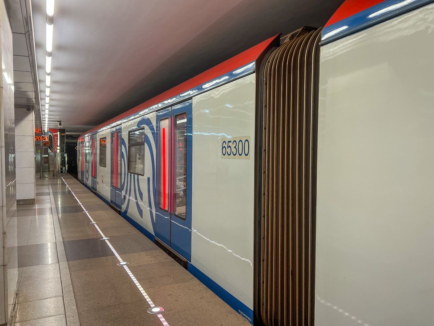 Moscow, 81-765.3 “Moskva” # 65300