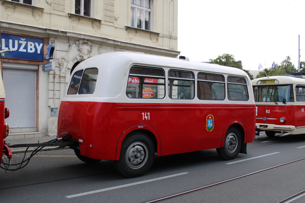 Ostrava, Karosa B40 № 141; Ostrava — 7.9.2024 — Parade to 130th anniversary of Ostrava public transport