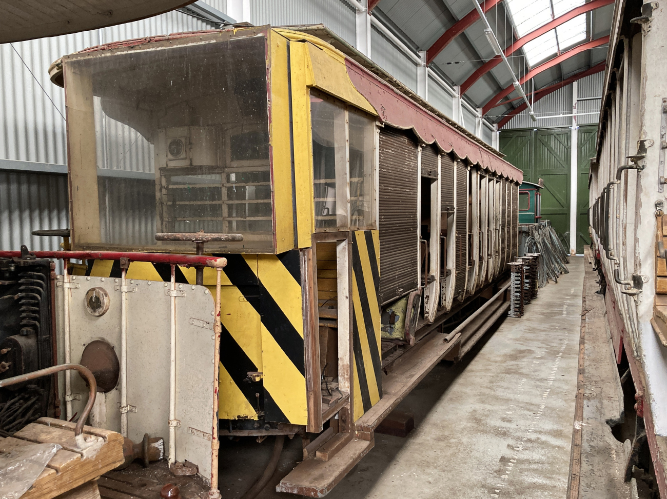 Дуглас, Четырёхосный моторный Milnes № 27