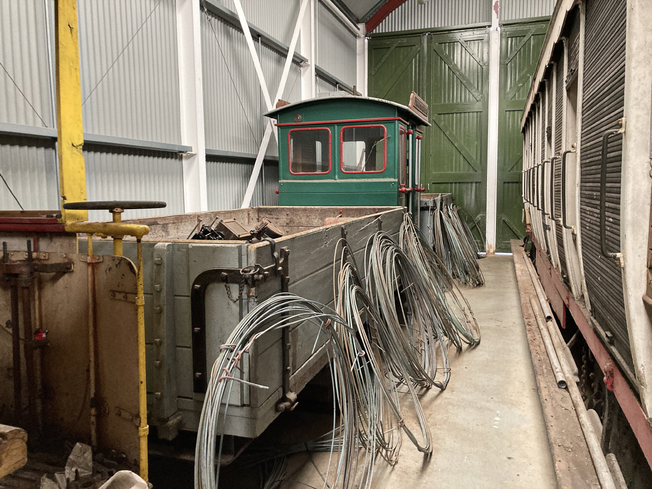 Douglas, MER 4-axle motor car č. 23
