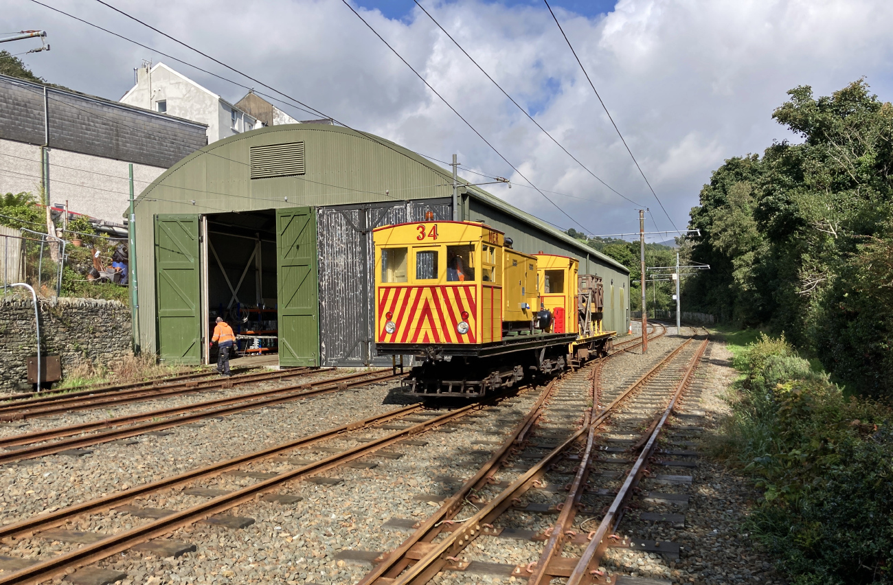 Дуглас, Четырёхосный моторный UEC № 34; Дуглас — Линии и инфраструктура электрического трамвая Дуглас, Четырёхосный моторный UEC № 34; Дуглас — Линии и инфраструктура электрического трамвая